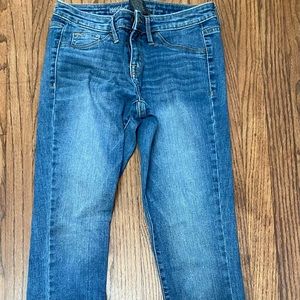 Universal Thread Jeans